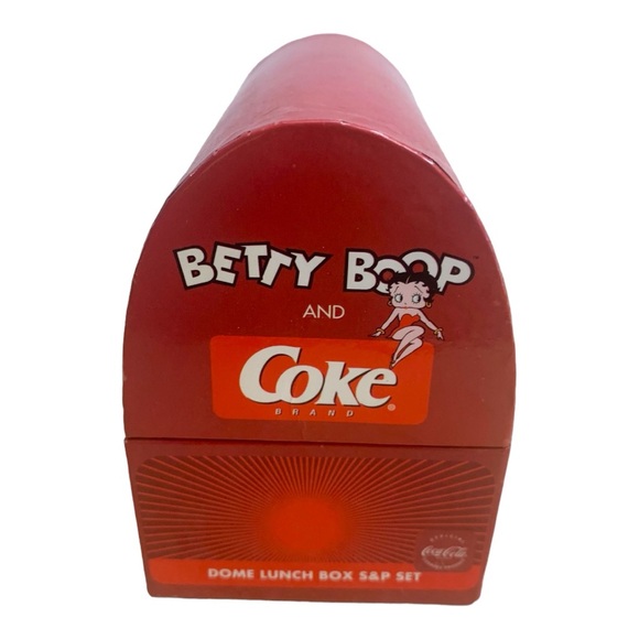 NIB 2004 Coca Cola Betty Boop Dome Lunch Box Salt & Pepper Collectible Set - Picture 5 of 15